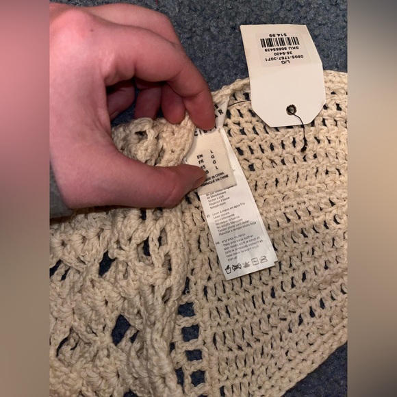 Beachy Bandeau / Halter Top - **NEVER WORN** size - large - Picture 2 of 6